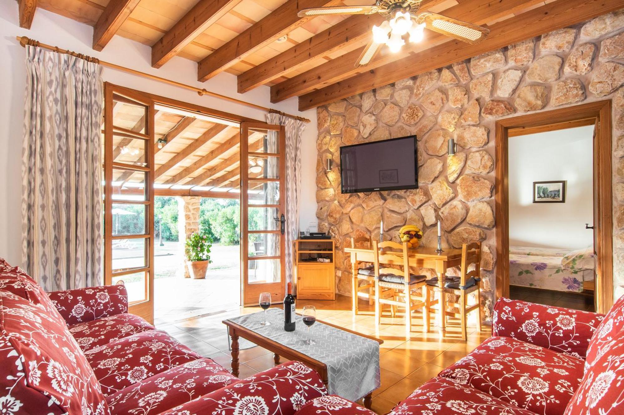 Pollentia Villa *
